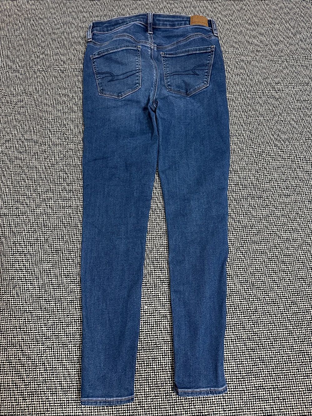 American Eagle Outfitters Dark Wash Skinny Jeans - Picture 2 of 4